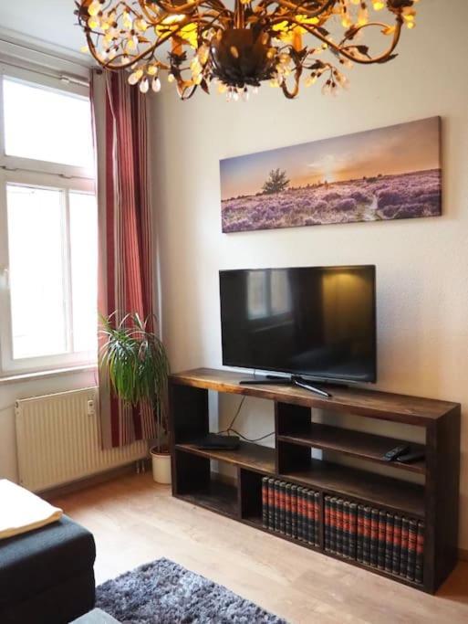 Apartment Altstadt In Unmittelbarer Naehe Zu Saale Und Marktplatz Mit Privatem Parkplatz